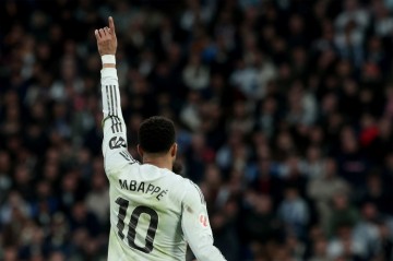 开云入口-三足鼎立！欧洲金靴：凯恩、姆总同积44分，哈兰德40分第3