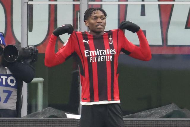 1645522701736034698.jpg Rafael-Leao-shirt.jpg